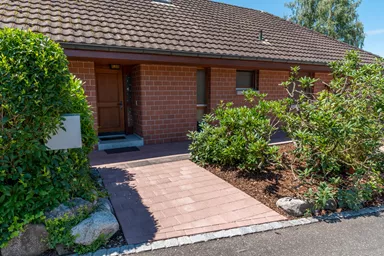 CLASSIC Pflasterstein mit Nocken erdbraun glatt gefast L 20 cm B 20 cm H 8 cm