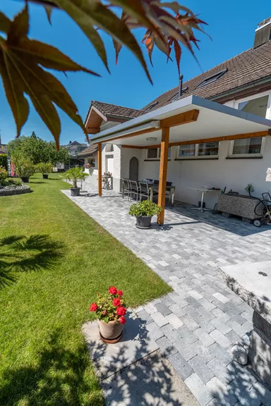 TEGULA Pflasterstein schwarz-weiss schattiert glatt Kanten gebrochen L 16 cm B 11 cm H 6 cm