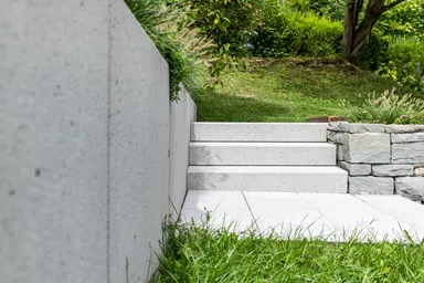 PARCO Blockstufe grau gestrahlt stirnseitig gefast L 100 cm B 36 cm H 15 cm