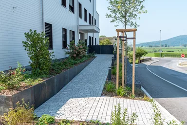 FRIEDA Wildpflaster perlgrau strukturiert Kanten gebr. L 9.4-19.4 cm B 9.4-11.9 cm H 7 cm