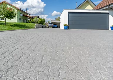 BETA Sickerstein fino mit Nocken Normalstein grau gefast L 22.5 cm B 11.25 cm H 8 cm