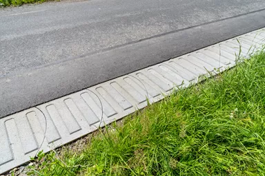 STRADAFINO Bankett- und Spurelement grau gerillt gefast L 50 cm B 50 cm H 14 cm