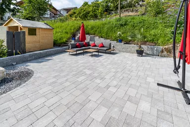 FRIEDA FORMATO Pflasterstein perlgrau strukturiert Kanten gebr. L 10, 20, 30 cm B 20 cm H 7 cm