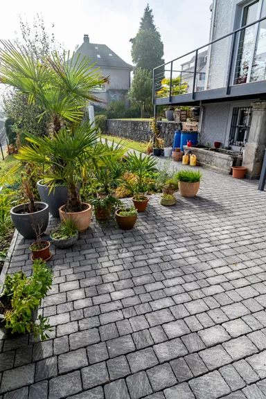 FRIEDA Wildpflaster perlgrau strukturiert Kanten gebr. L 9.4-19.4 cm B 9.4-11.9 cm H 7 cm