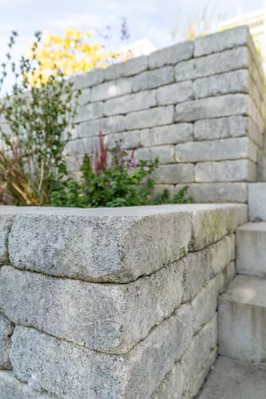 CUATRO Mauersteine Kanten gebrochen naturgrau L 20-35 cm B 25 cm H 15 cm