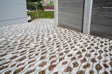 SENTONI Rasengitterstein mit Nocken grau glatt L 60 cm B 40 cm H 10 cm