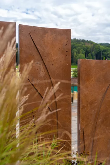 FERRO CONCRETE Betonstele bewehrt mit Motiv 3 Rost glatt vollkantig L 50 cm B 6 cm H 100 cm