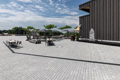 FRIEDA Wildpflaster perlgrau strukturiert Kanten gebr. L 9.4-19.4 cm B 9.4-11.9 cm H 7 cm