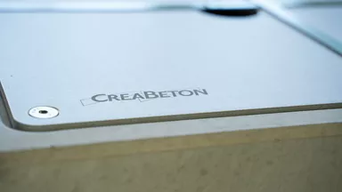 Betonelement für Ladestation einfach grau glatt vollkantig bewehrt L 34 cm B 34 cm H 166 cm