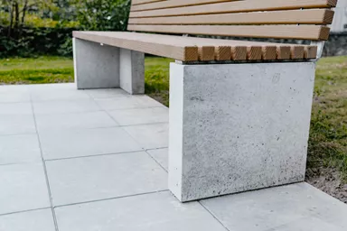 INTERMEZZO Variabank Betonwinkel Typ 1 grau glatt vollkantig inkl. Versetz- und Montageh. M12/40 mm L 45 cm B 45 cm H 40 cm W 10 cm