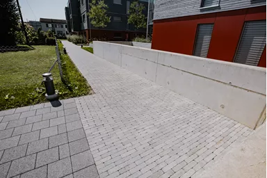 RIEMO Pflasterstein grau Kanten gebrochen L 22 cm B 6 cm H 8 cm