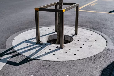 TREETUB Betondeckel 2-teilig mit Stammöffnung zentrisch D 220 cm H 12 cm