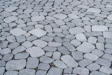 ARENA VISTA Pflasterstein perlgrau strukturiert Kanten gebr. L 6.5 - 23.8 cm B 8.3 - 16.4 cm H 7 cm