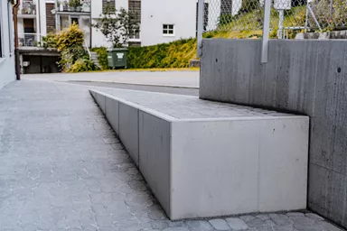 ARENA VISTA Pflasterstein perlgrau strukturiert Kanten gebr. L 6.5 - 23.8 cm B 8.3 - 16.4 cm H 7 cm