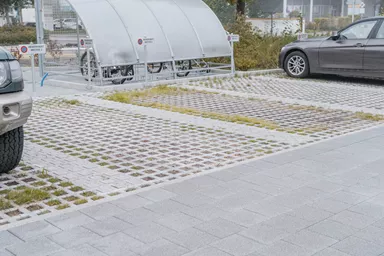 QUADRO Rasengitterstein grau L 58 cm B 47 cm H 10 cm