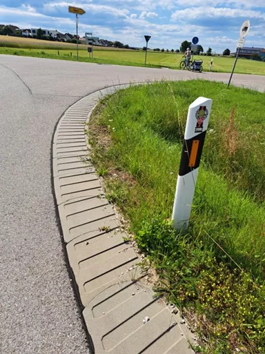 STRADAFINO Bankett- und Spurelement grau gerillt gefast L 50 cm B 50 cm H 14 cm