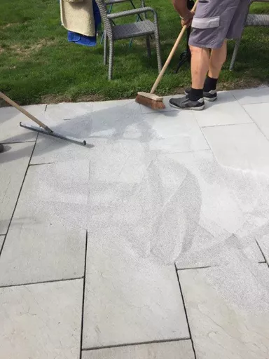 ROMEX Fugensand NP steingrau Gebinde à 25 kg (Vor Gebrauch leicht durchmischen)