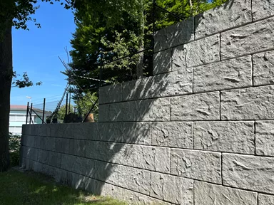 FELSMAUER Böschungselement Mittelstein grau strukturiert L 98 cm B 50 cm H 50 cm