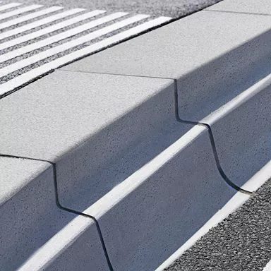 CREACCESS® Bordsteine für Bushaltestellen