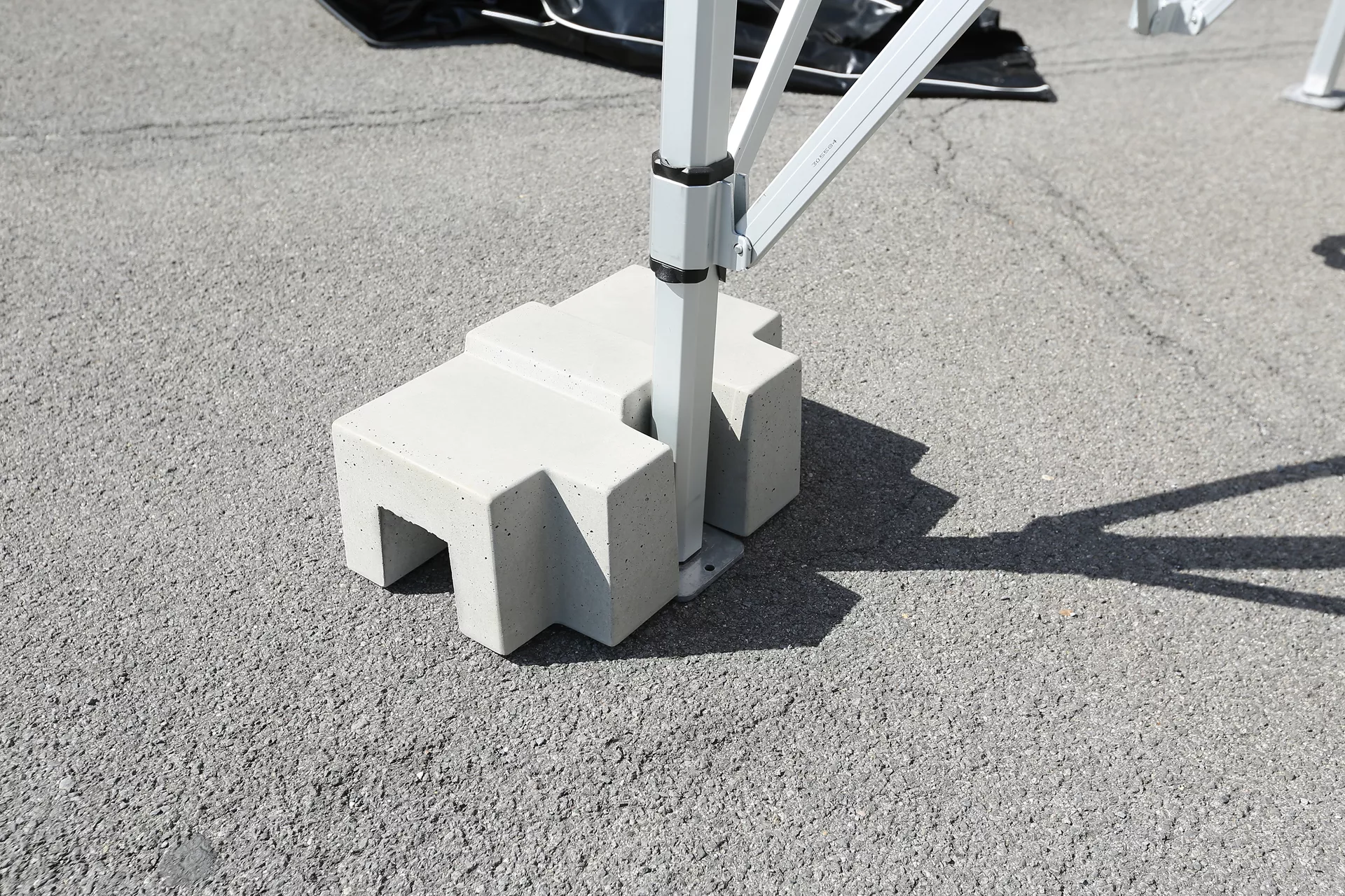 Bloc contrepoids UNIVERSAL L 40.5 cm B 25.5 cm H 17 cm