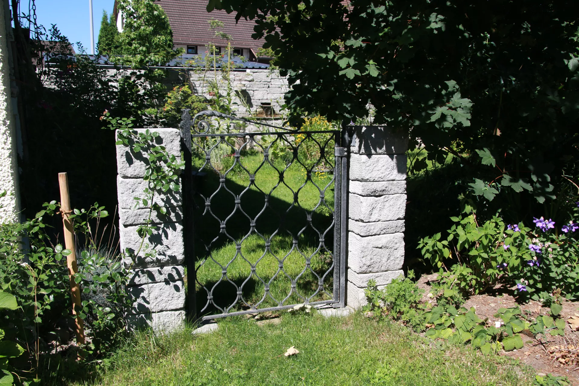 SANTURO Landhausmauer Typ 2 2-seitig gespalten grau Kanten gebrochen L 30-50 cm B 25 cm H 15 cm