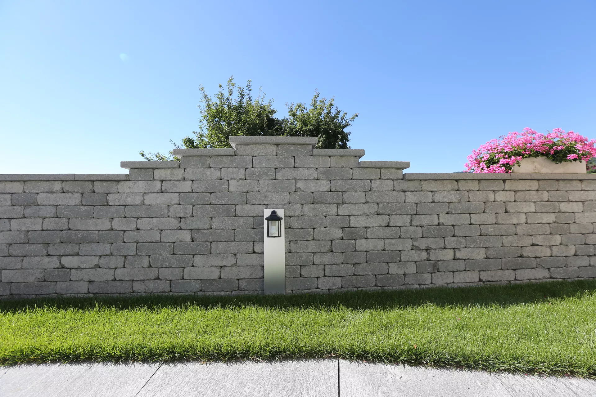 CUATRO Mauersteine Kanten gebrochen naturgrau L 20-35 cm B 25 cm H 15 cm