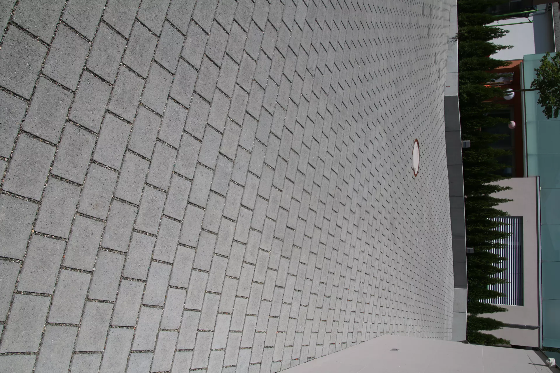 TEGULA SPLITT Ökostein mit Nocken Normalstein grau Kanten gebrochen L 23.2 cm B 17.2 cm H 7 cm