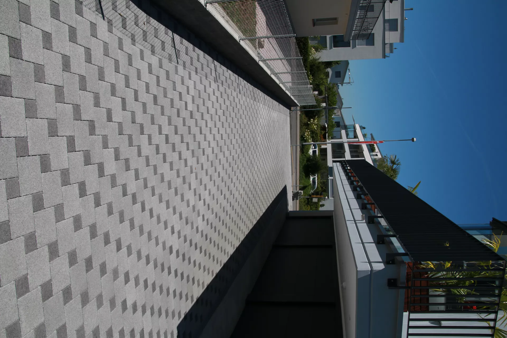 CARENA Sickerstein fino mit Nocken grau haufwerksporig gefast L 25 cm B 25 cm H 8 cm