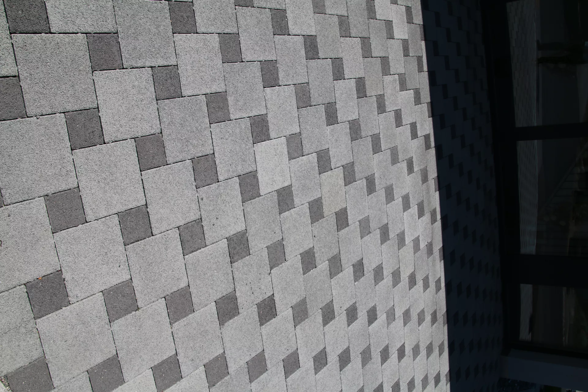 CARENA Sickerstein fino mit Nocken grau haufwerksporig gefast L 25 cm B 25 cm H 8 cm