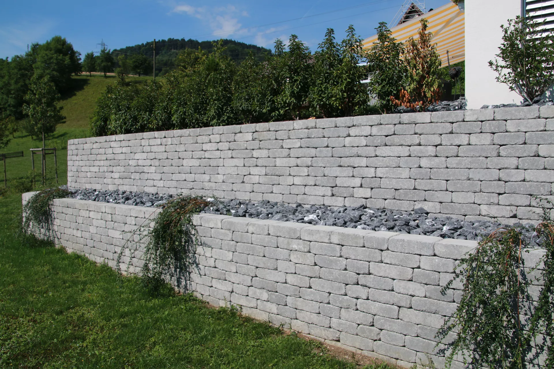 CUATRO Mauersteine Kanten gebrochen naturgrau L 20-35 cm B 25 cm H 15 cm