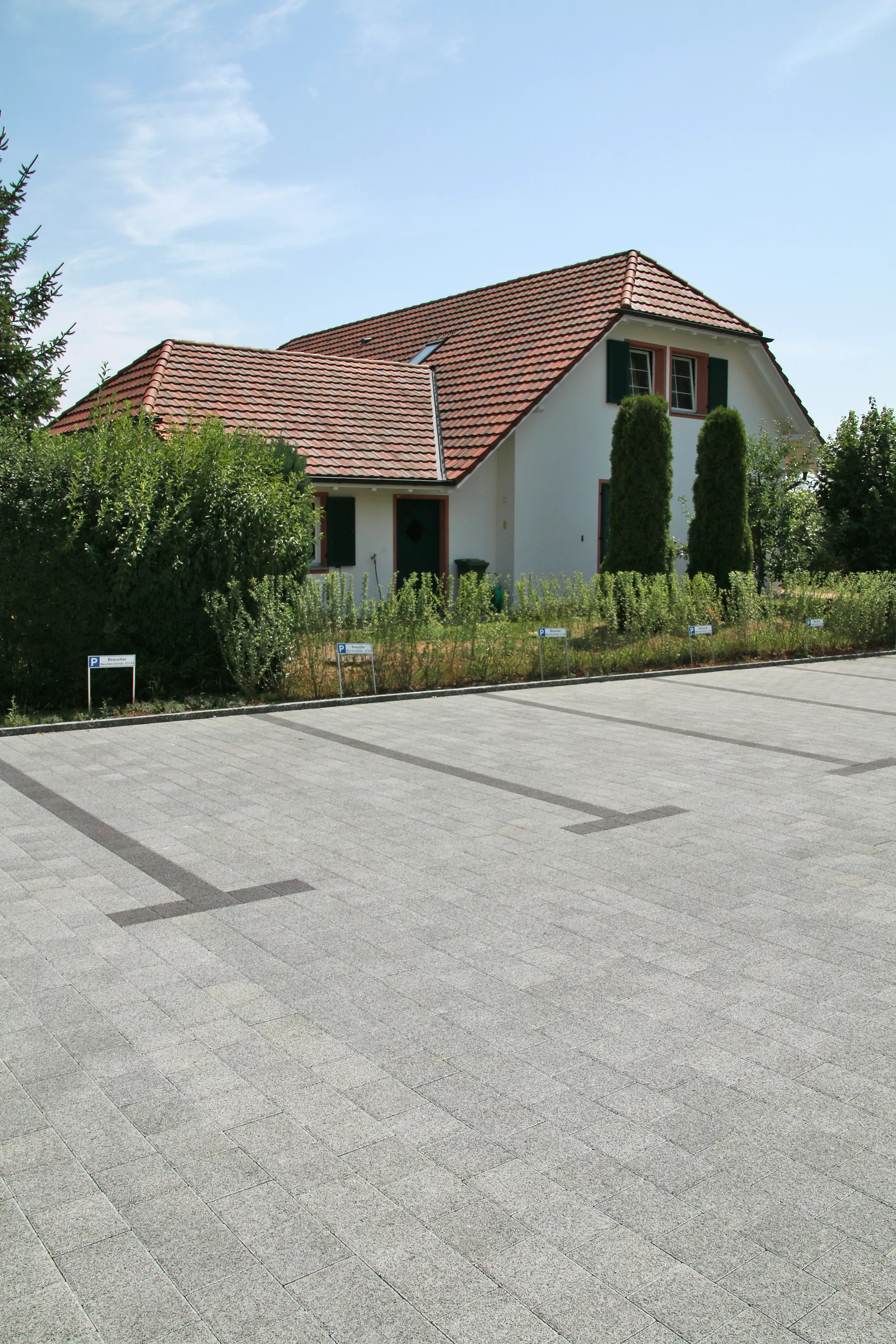 CLASSIC Sickerstein fino mit Nocken grau haufwerksporig gefast L 20 cm B 20 cm H 8 cm