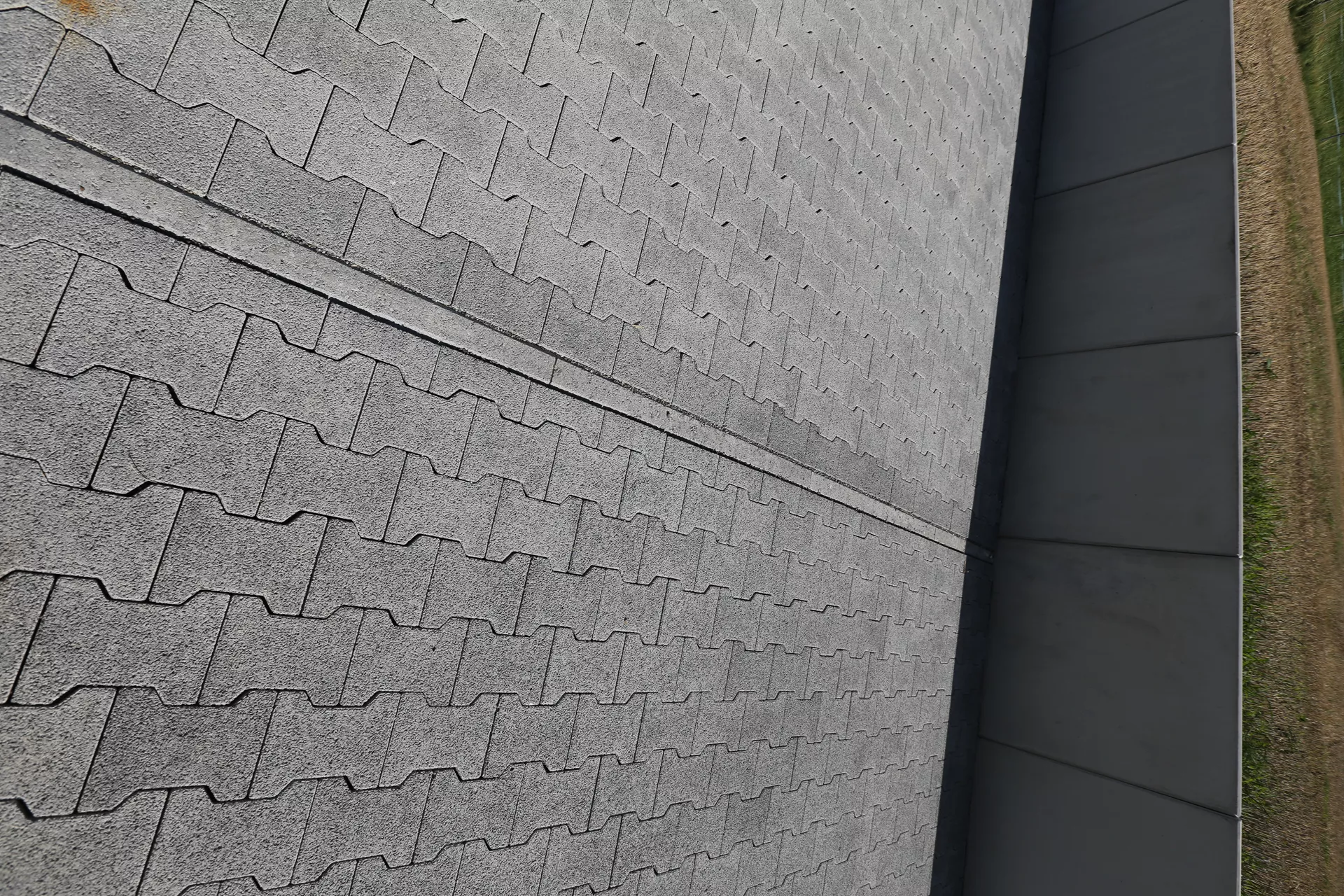 H Sickerstein Normalstein grau fein gefast L 20 cm B 16.5 cm H 8 cm