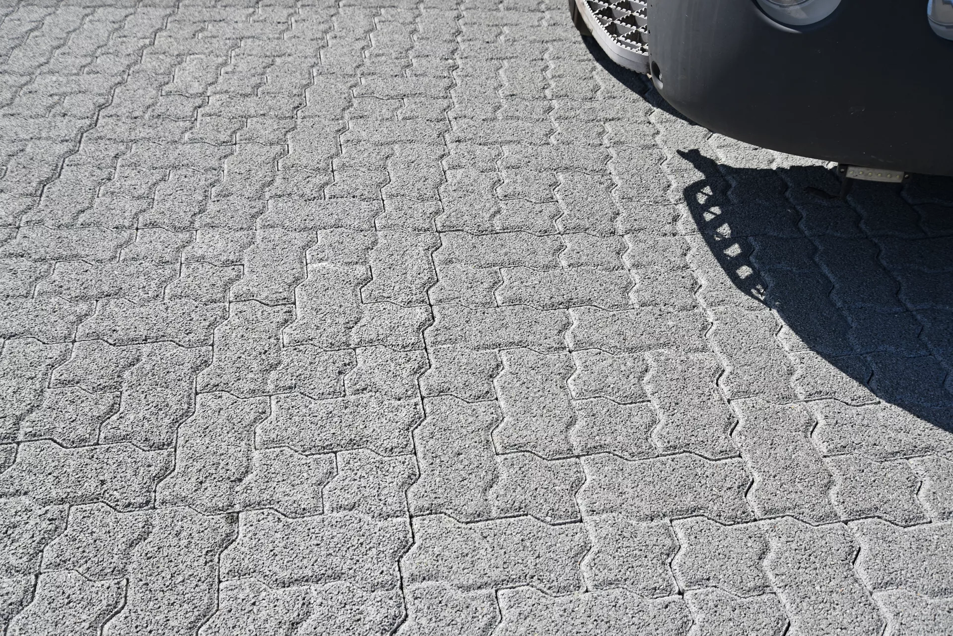 BETA Verbundstein mit Nocken Normalstein grau glatt gefast L 22.5 cm B 11.25 cm H 6 cm