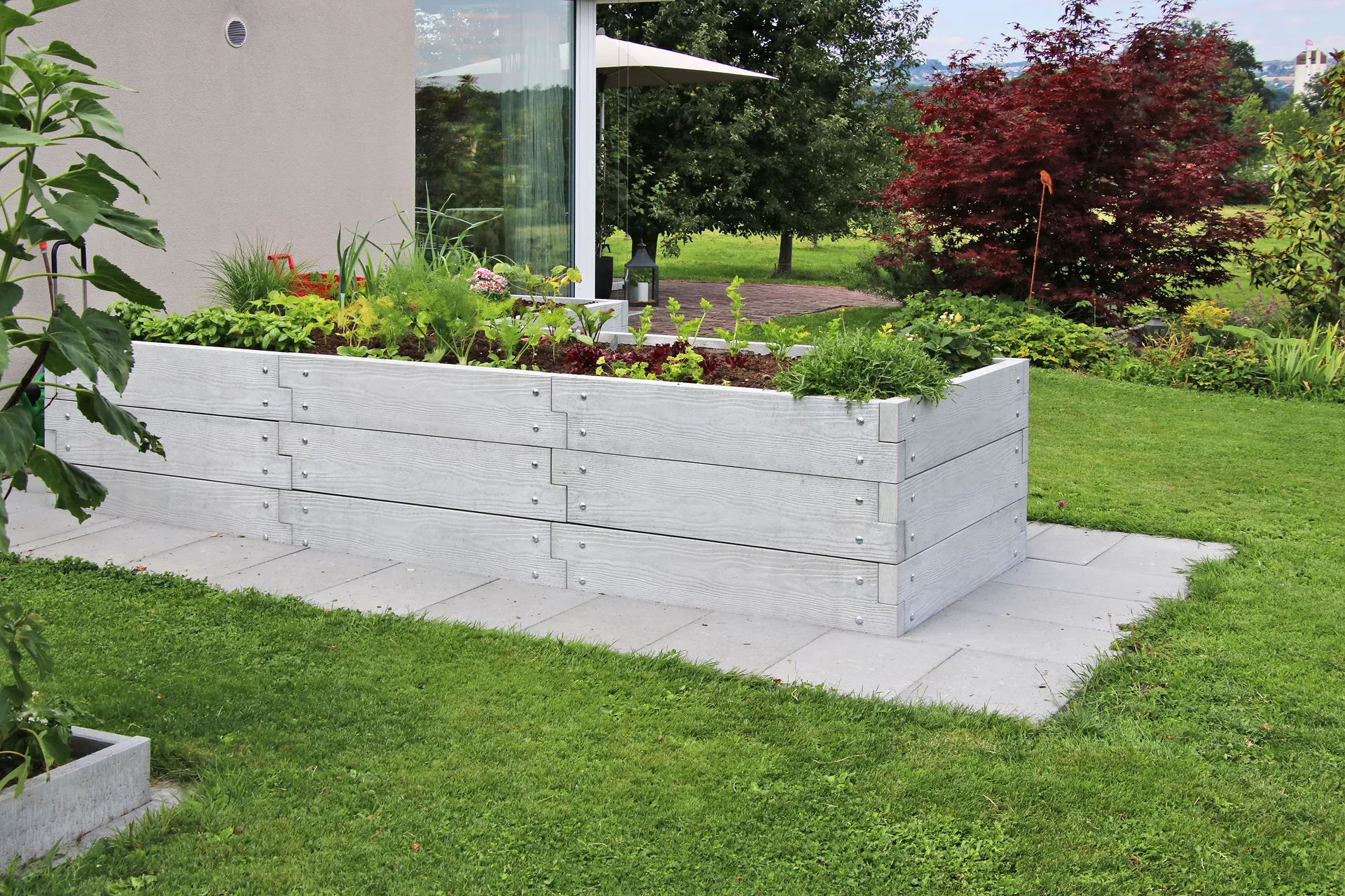 Hochbeet mit Holzstruktur Typ 3 naturgrau strukturiert leicht gefast bewehrt L 234 cm B 234 cm H 75 cm W 6 cm