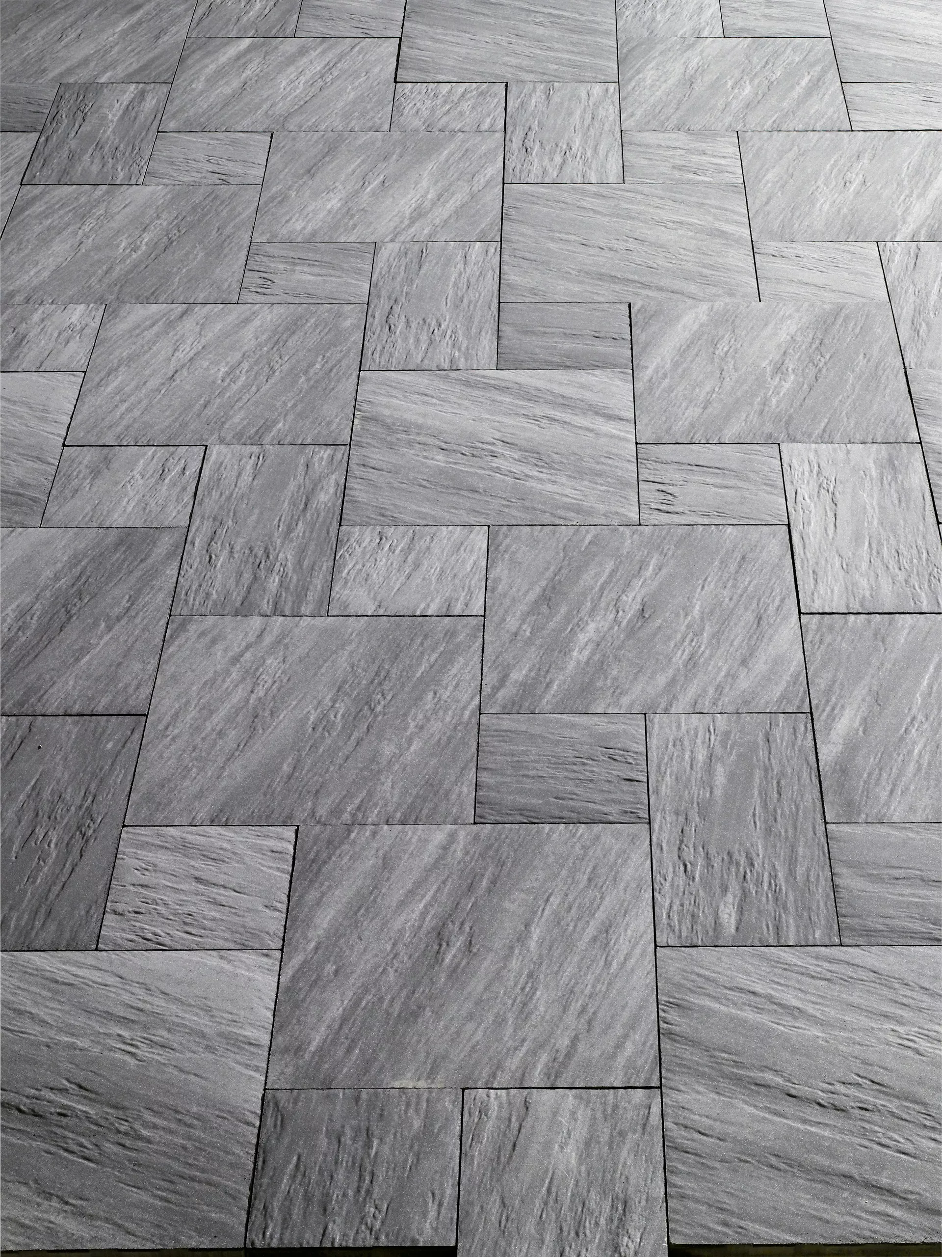 NATURE MOMENTS Gartenplatte dunkelgrau mit Schieferstruktur vollkantig L 60 cm B 60 cm H 5.5 cm