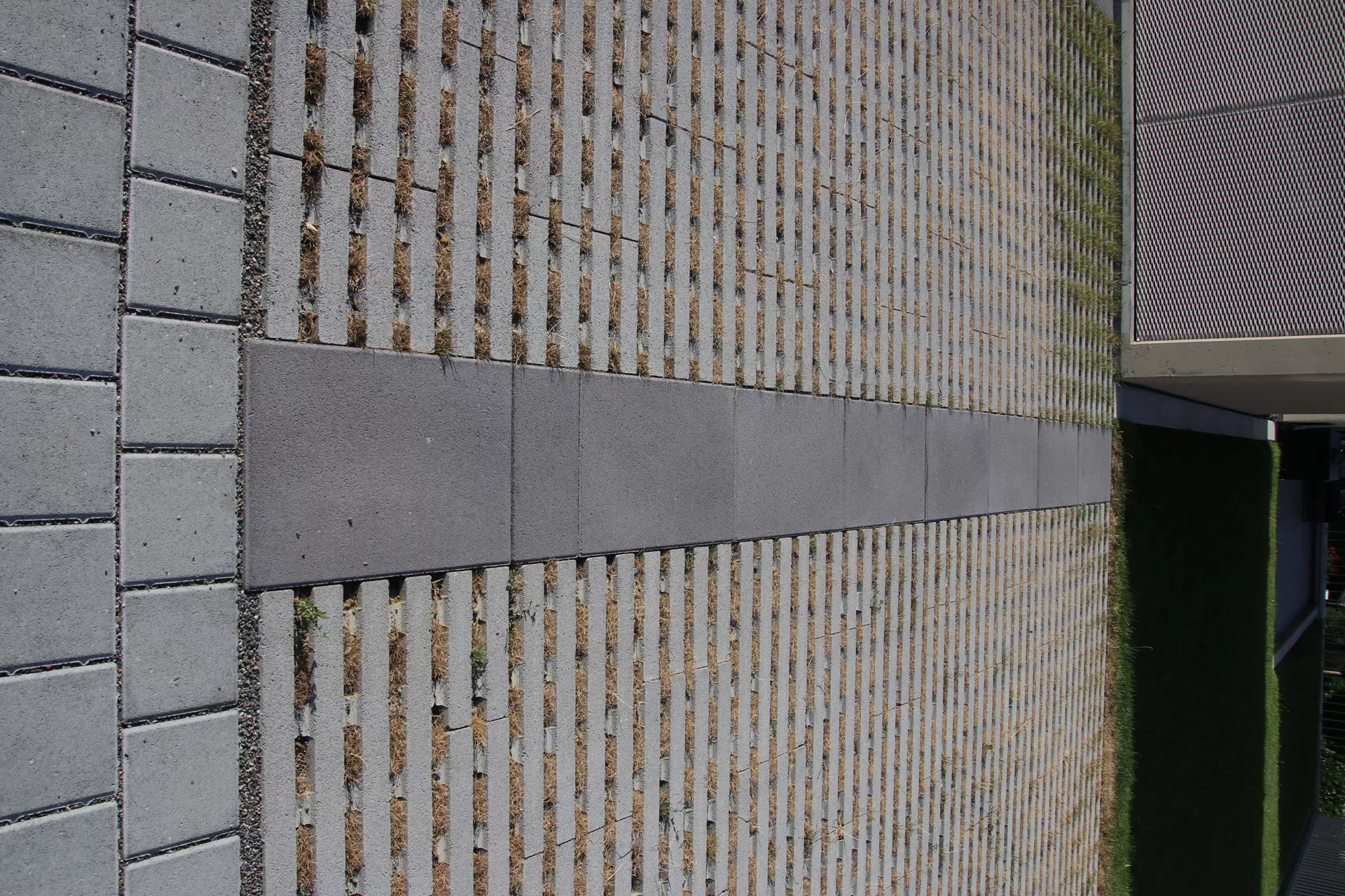 RAINA Rasenliner mit Verschiebesicherung grau glatt L 60 cm B 40 cm H 10 cm