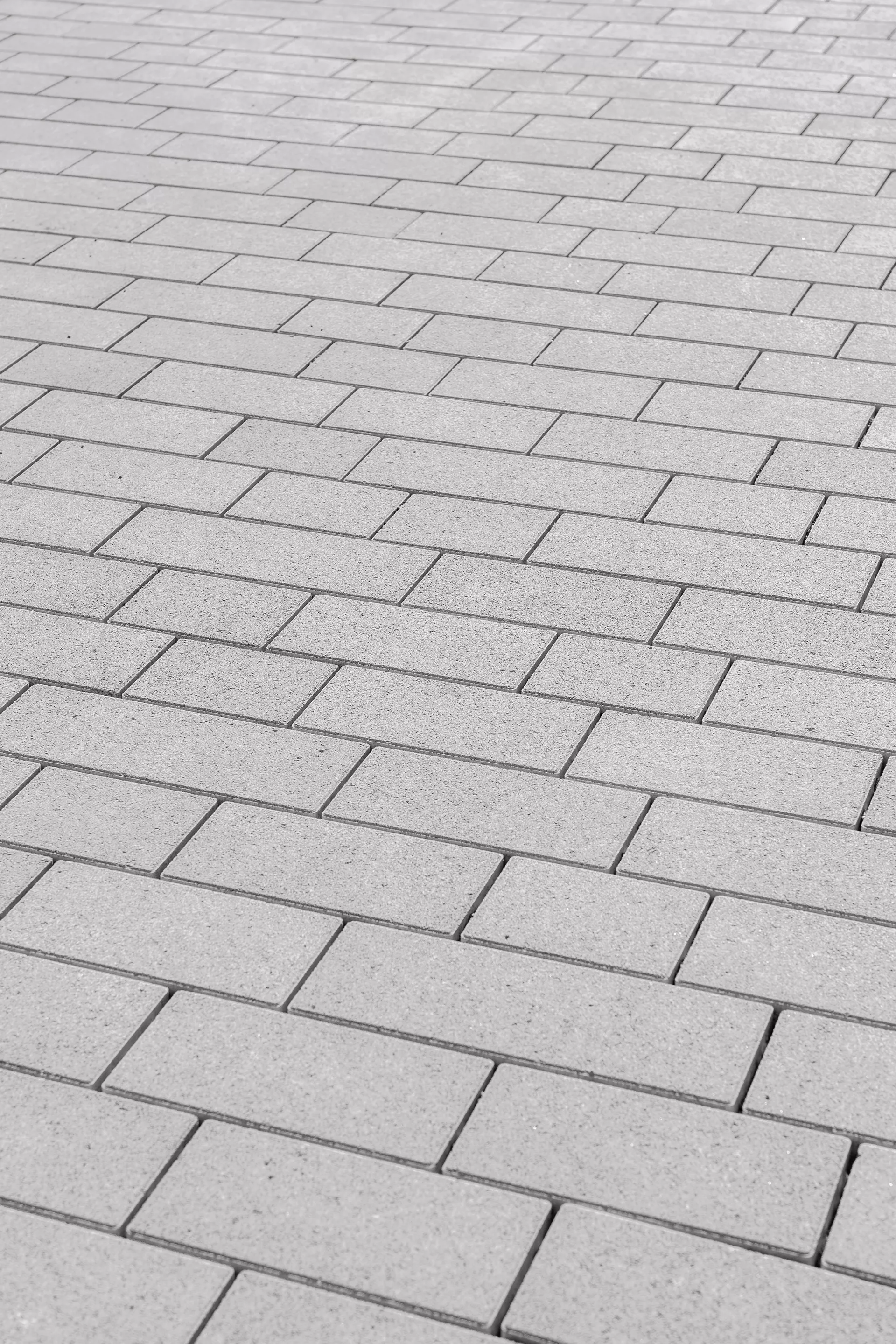 RAINA Sickerstein fino mit Nocken grau haufwerksporig fein gefast L 20-40 cm B 15 cm H 8 cm