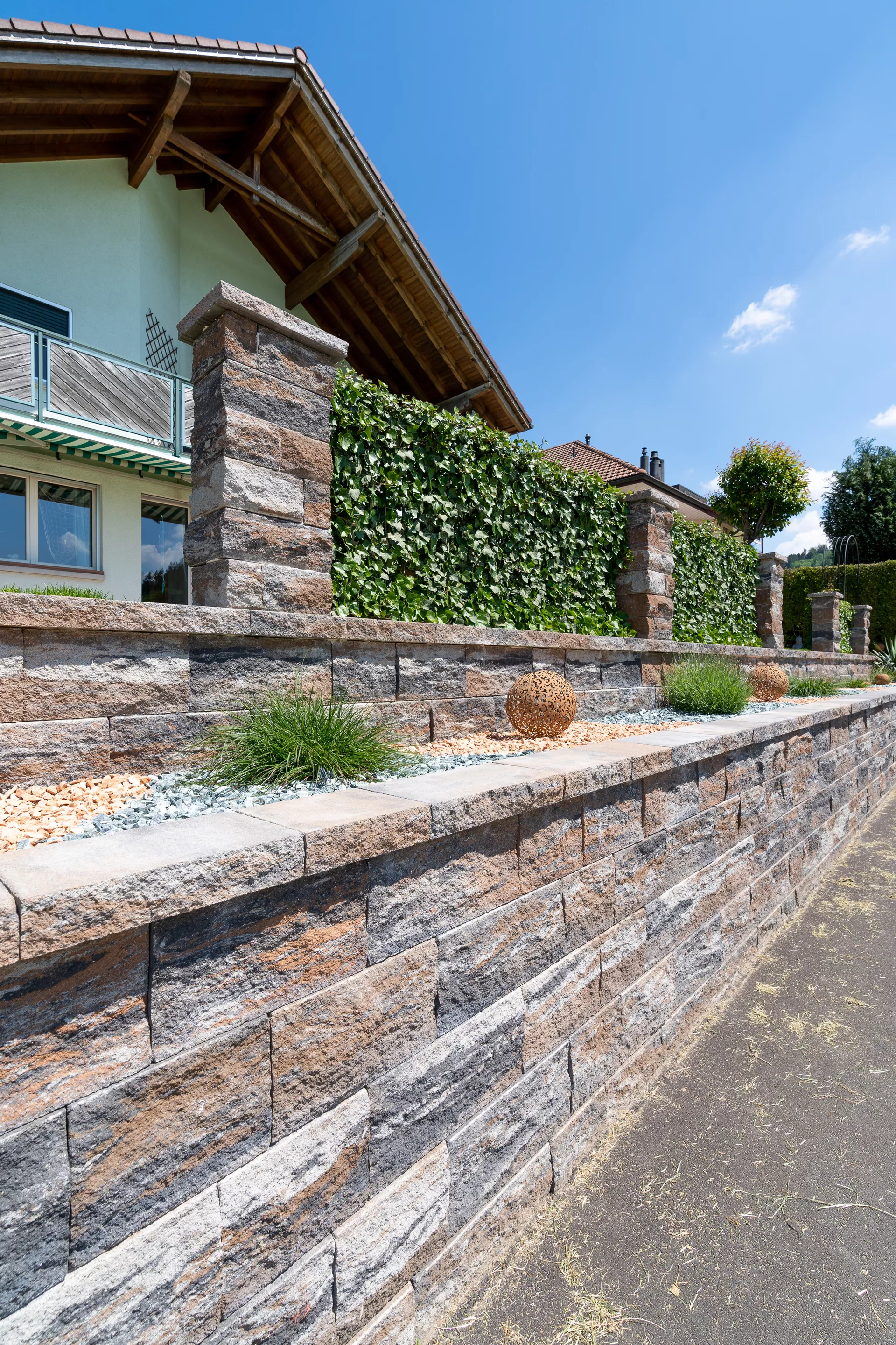 SANTURO Spaltstein-Landhausmauer Typ 4 2-seitig gespalten muschelkalk L 30-50 cm B 25 cm H 7.5 cm