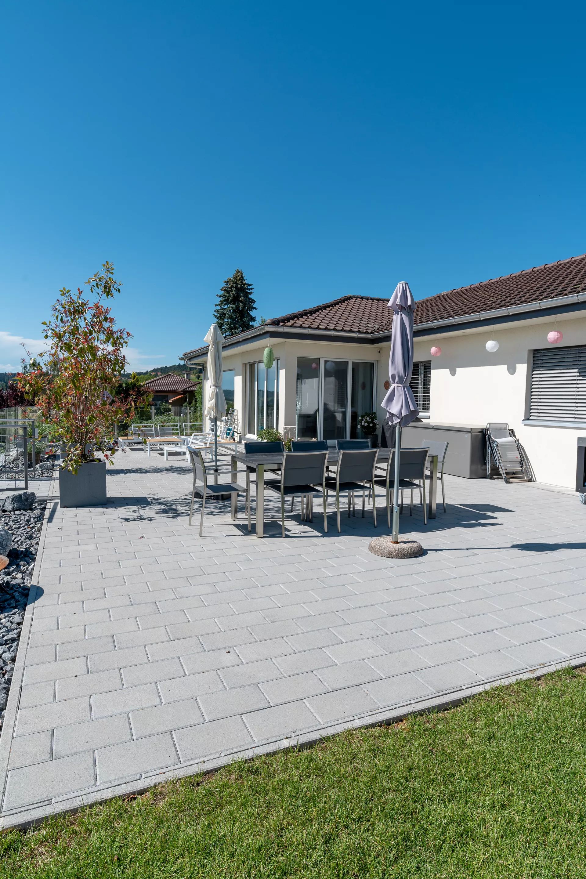 CLASSIC Pflasterstein mit Nocken grau glatt gefast L 30 cm B 20 cm H 6 cm