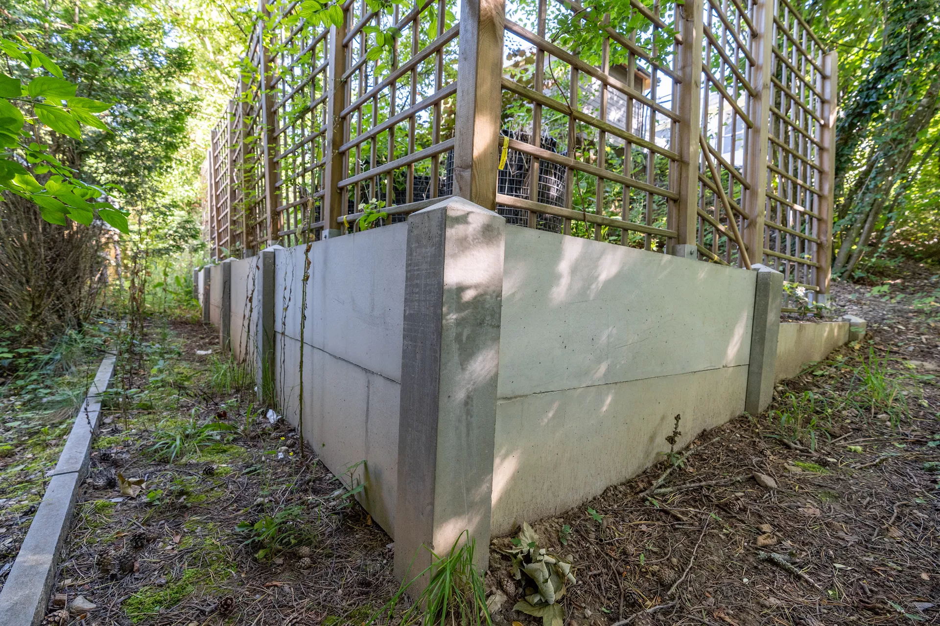 Pfosten für Betonbrett Typ D Eckpfosten 2 Nuten grau glatt vollkantig L 15 cm B 15 cm H 130 cm