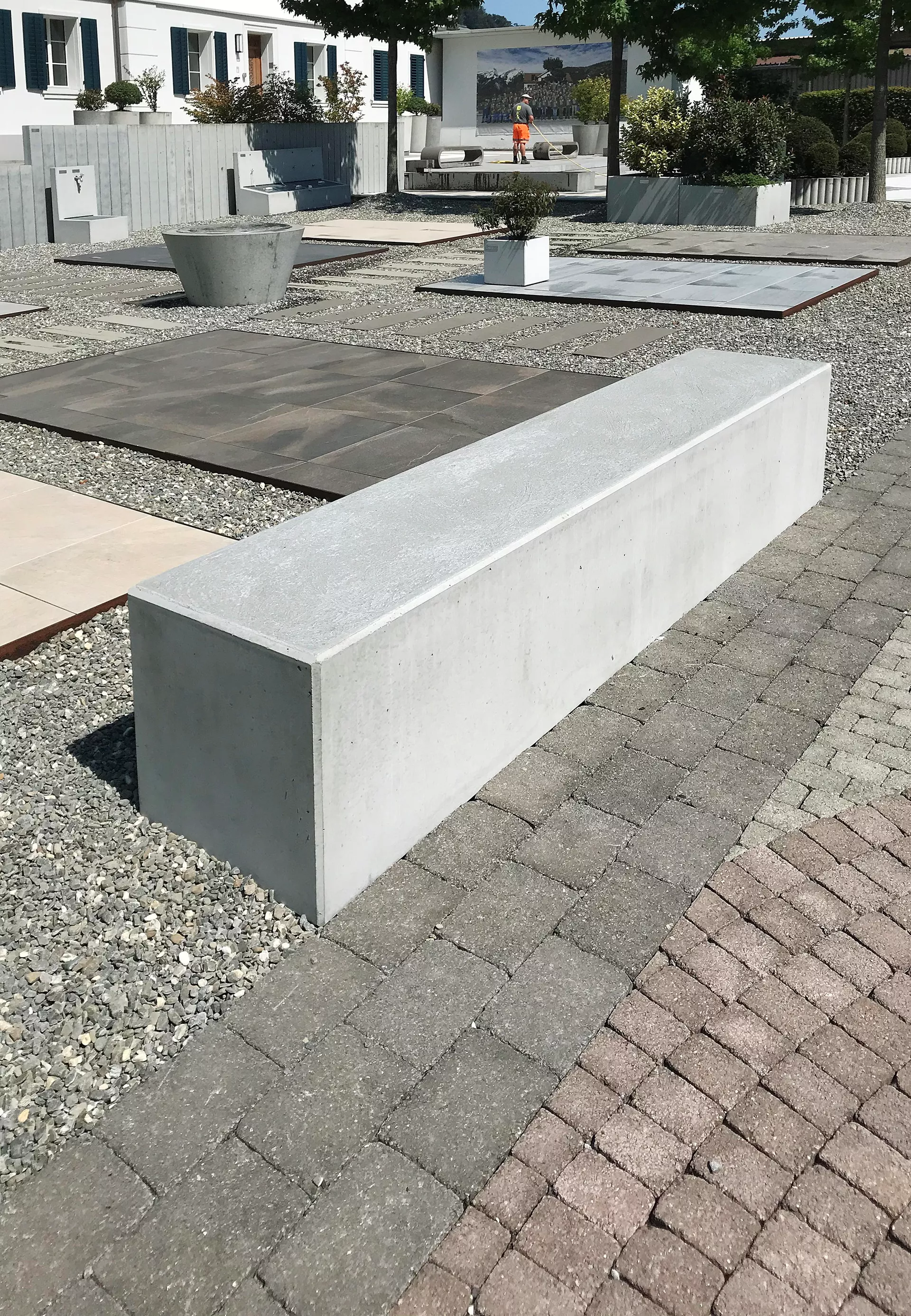 Banc PARCO 250/50/50 cm armé, chanfreiné, taloché, gris