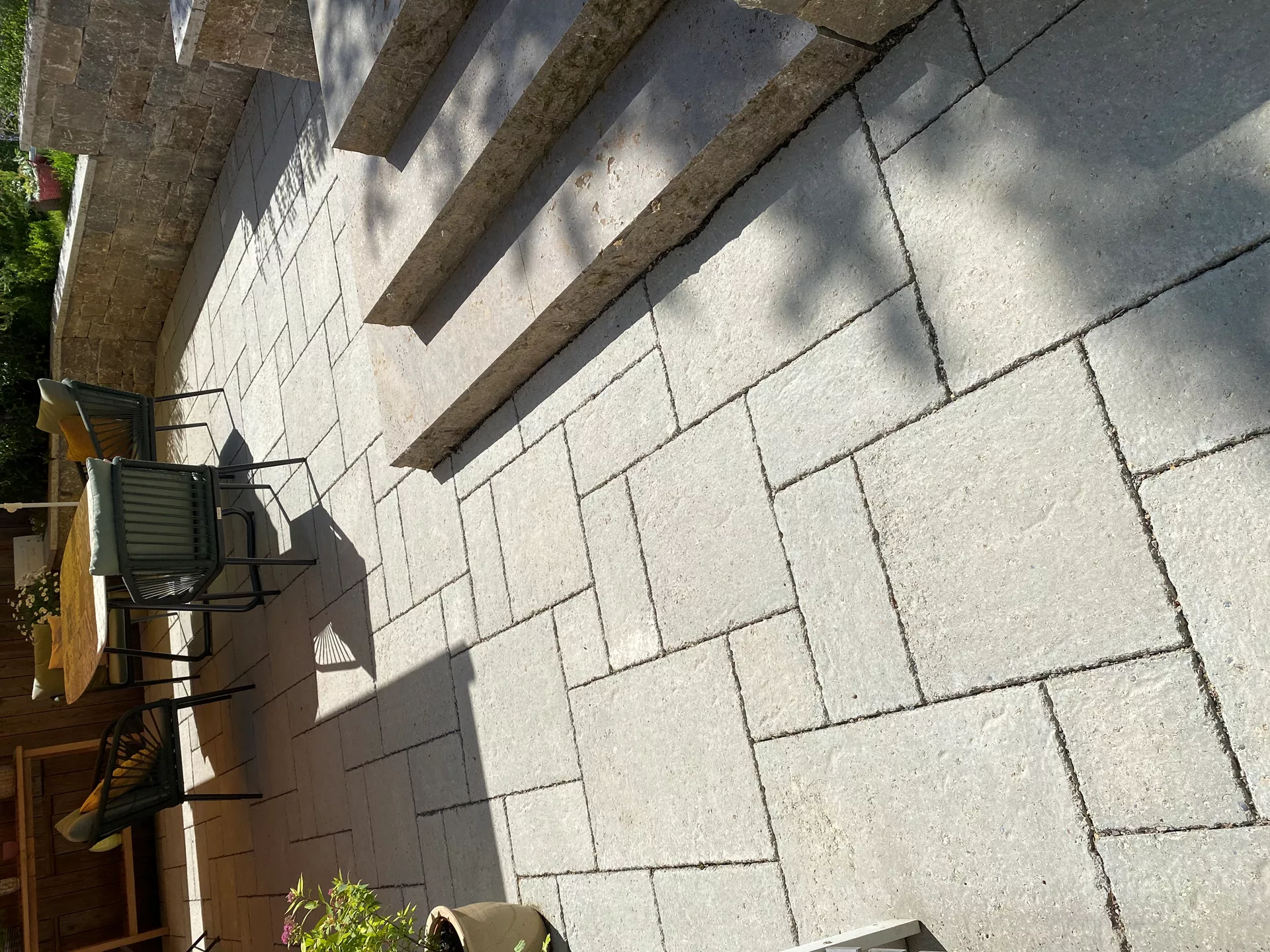 SANTURO Gartenplatte naturgrau Sandsteinoptik Kanten gebrochen L 22.5-67.5 B 22.5-45 cm H 5.5 cm