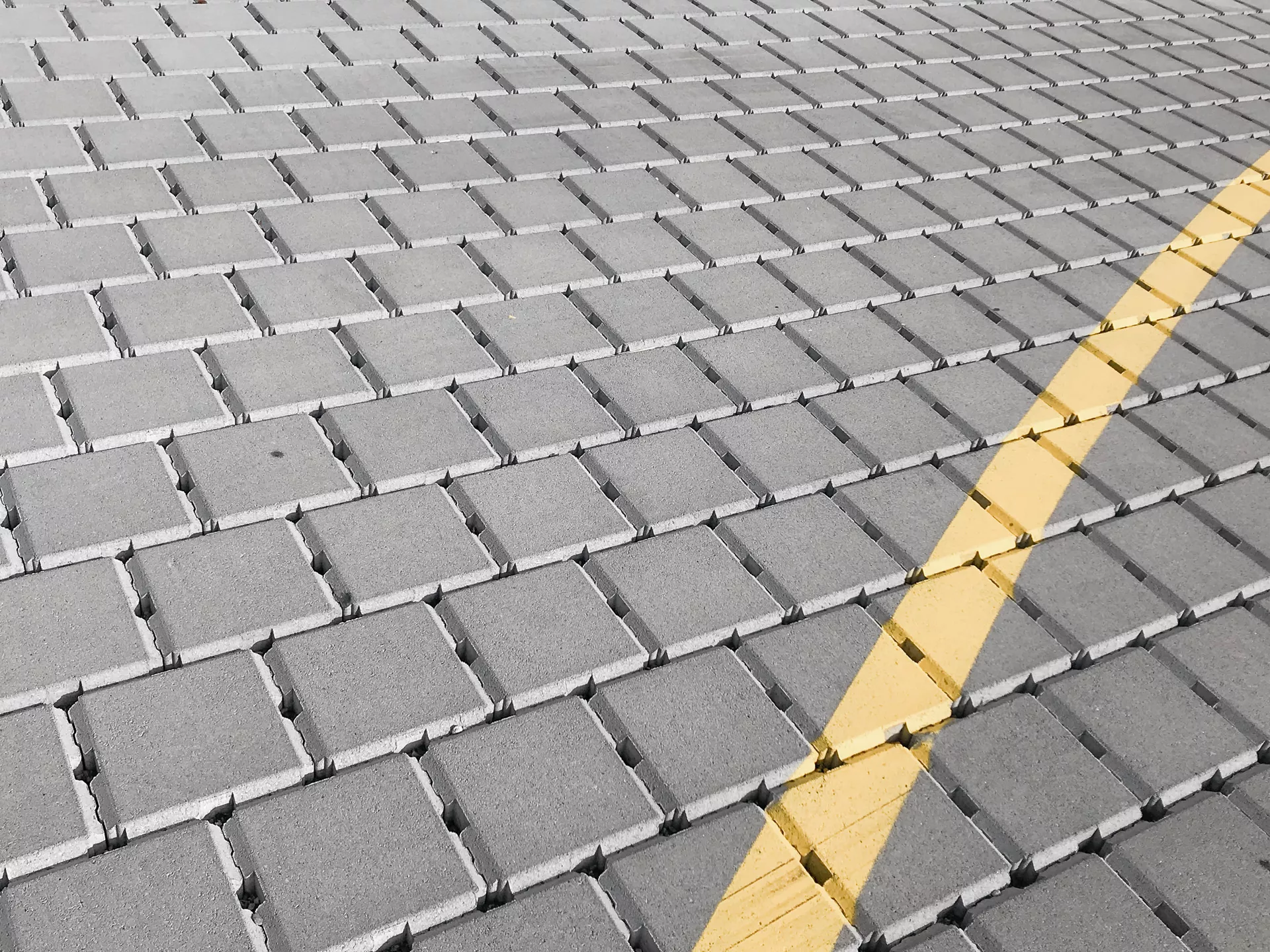 VS 5 Schwerlast Ökostein mit Verschiebesicherung englisch pal. grau glatt gefast L 22.5 cm B 22.5 cm H 10.8 cm