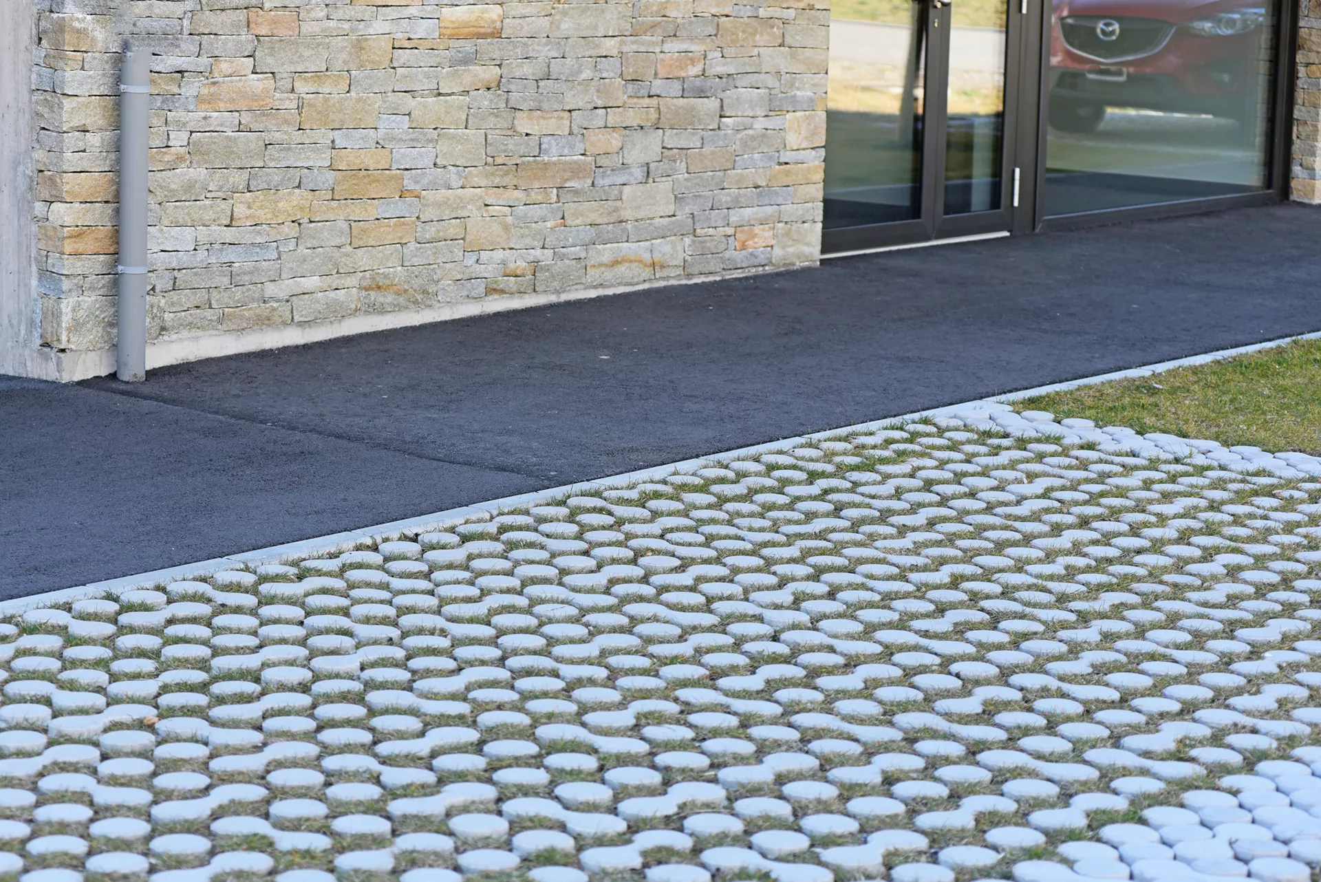 LUNIX Rasengitterstein grau glatt L 53.2 cm 39.9 cm H 12 cm