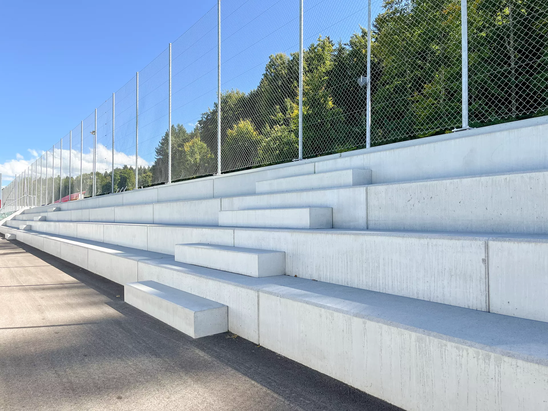 Blockstufe zu Vierkant-Element grau glatt gefast L 150 cm B+H variabel bis 32.5 cm