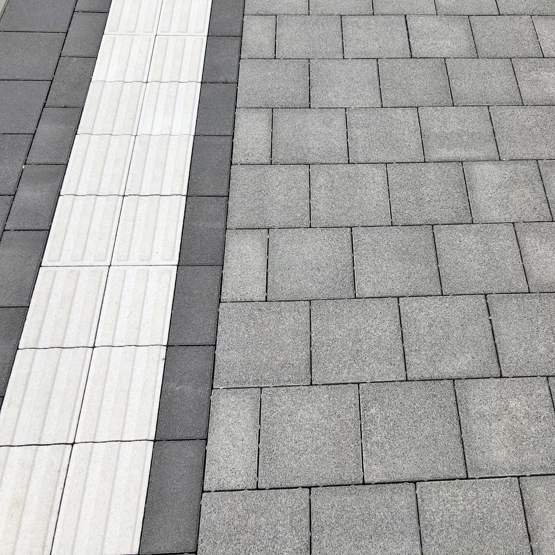 CARENA<sup>®</sup> Pflastersteine gefast gewaschen