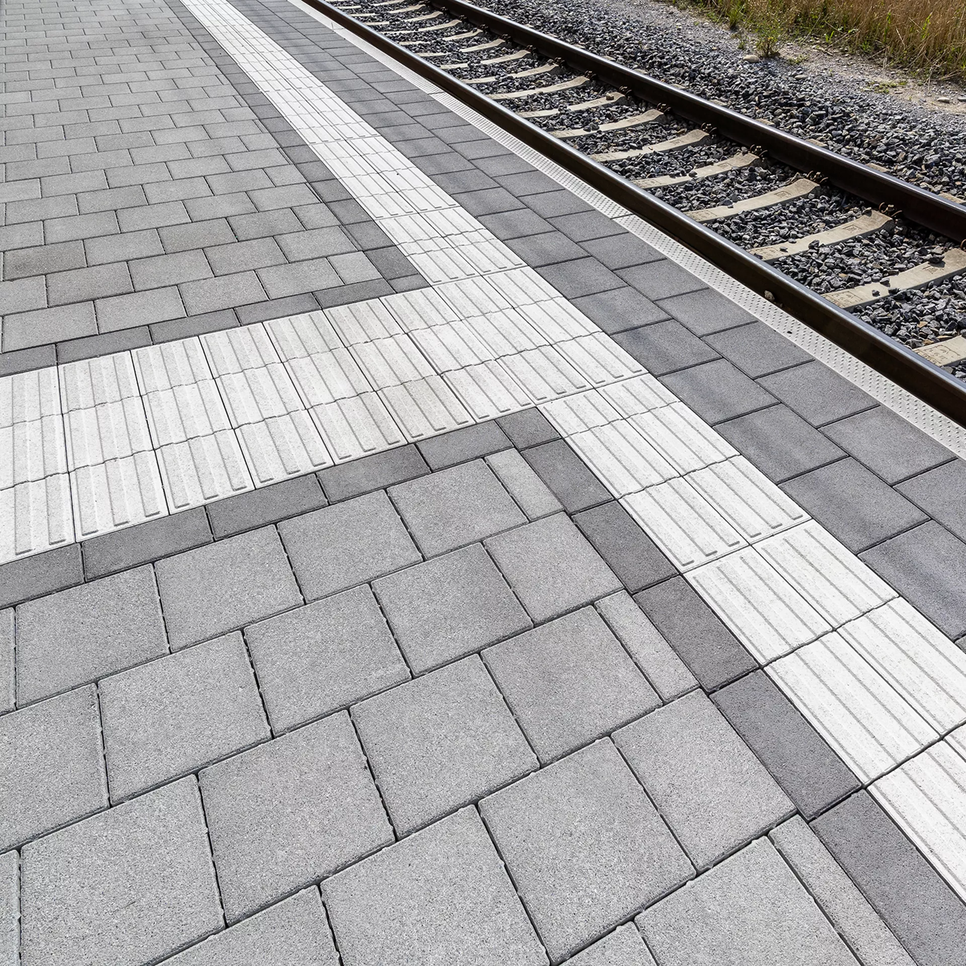 CARENA<sup>®</sup> Sicherheitsliniensteine