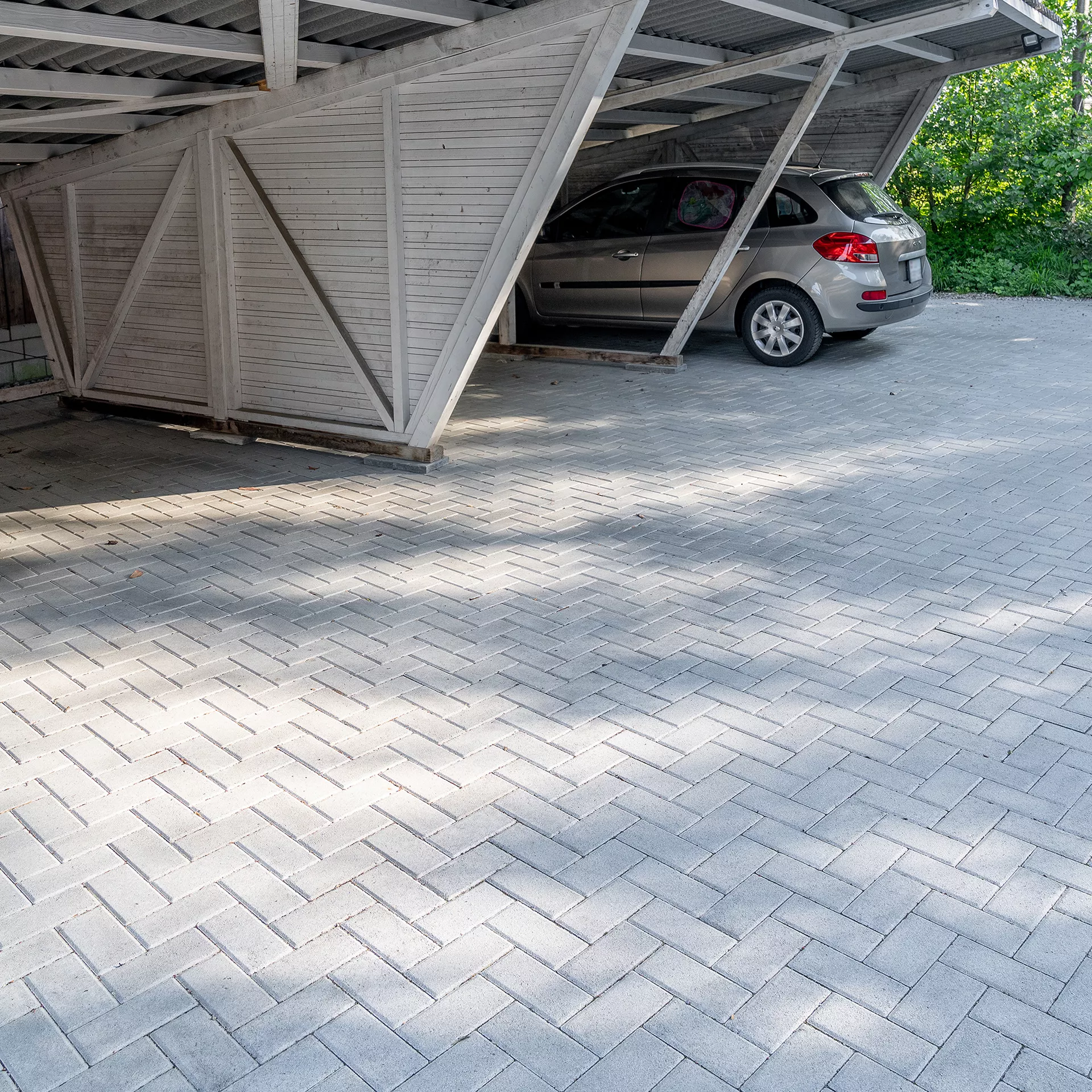 CLASSIC<sup>®</sup> Pflastersteine mit Nocken gefast glatt