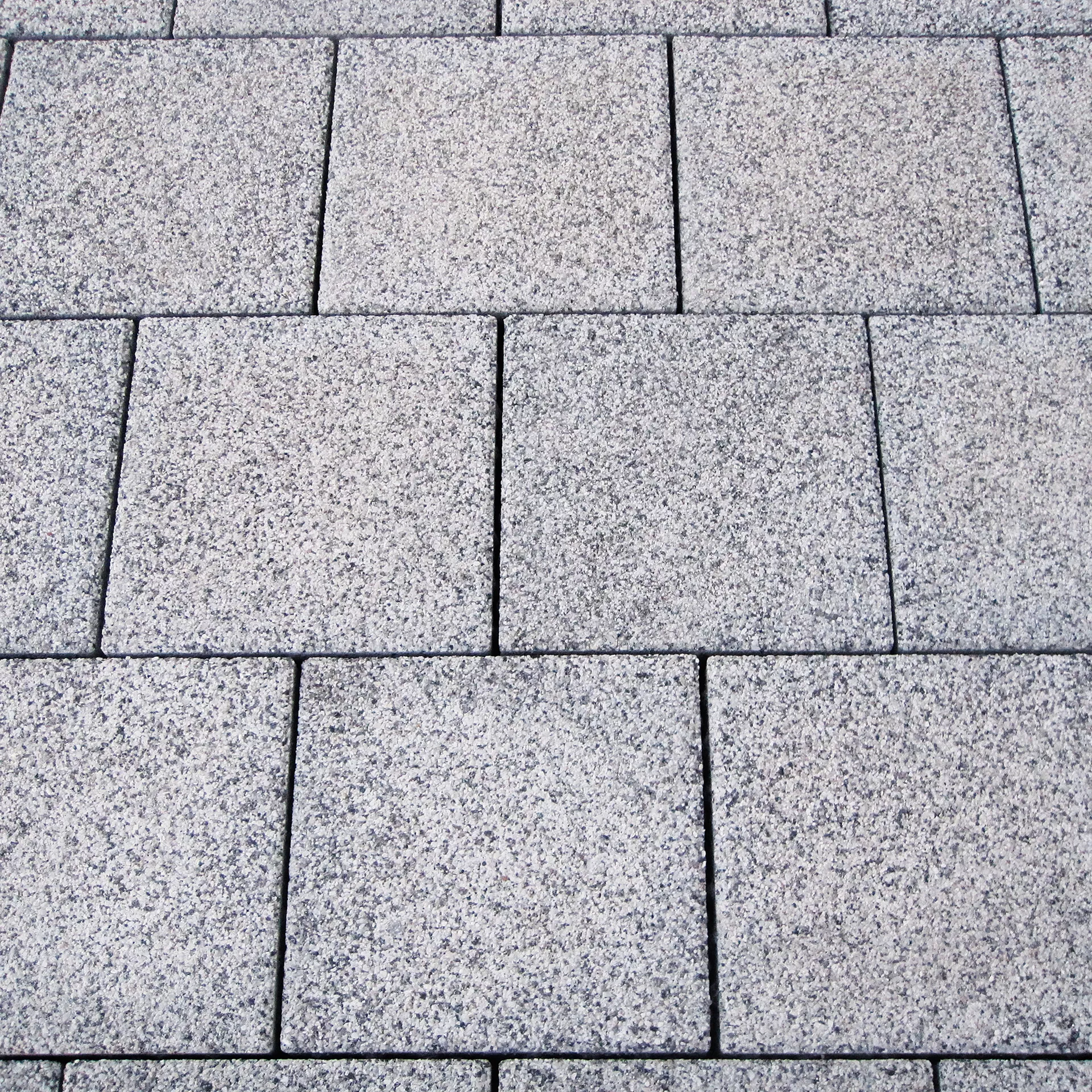 CARENA<sup>®</sup> Sickersteine fino gefast mit Edelvorsatz