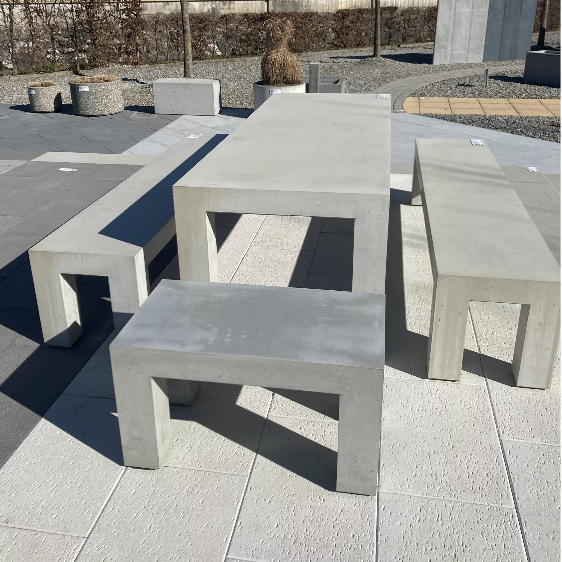 INTERMEZZO<sup>®</sup> Tische und Bänke light